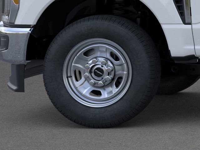 New 2026 Ford F350 XL w/ XL Chrome Package image 19