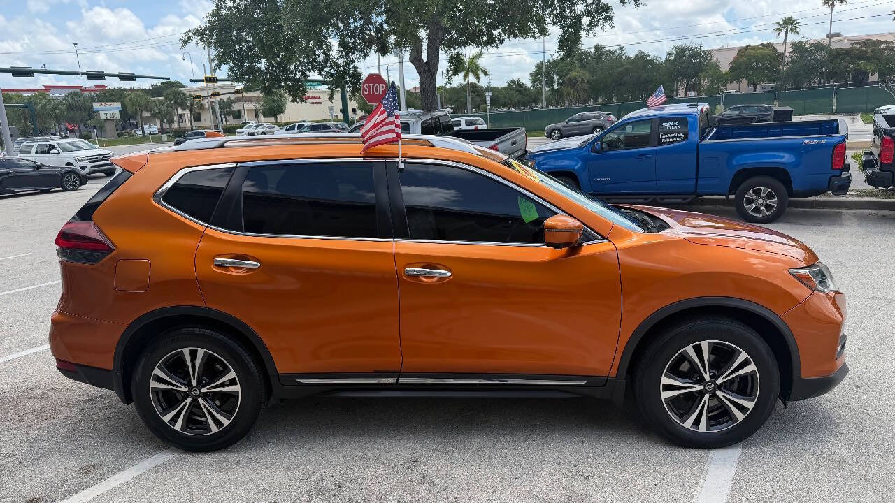 Used 2018 Nissan Rogue SL FWD image 4
