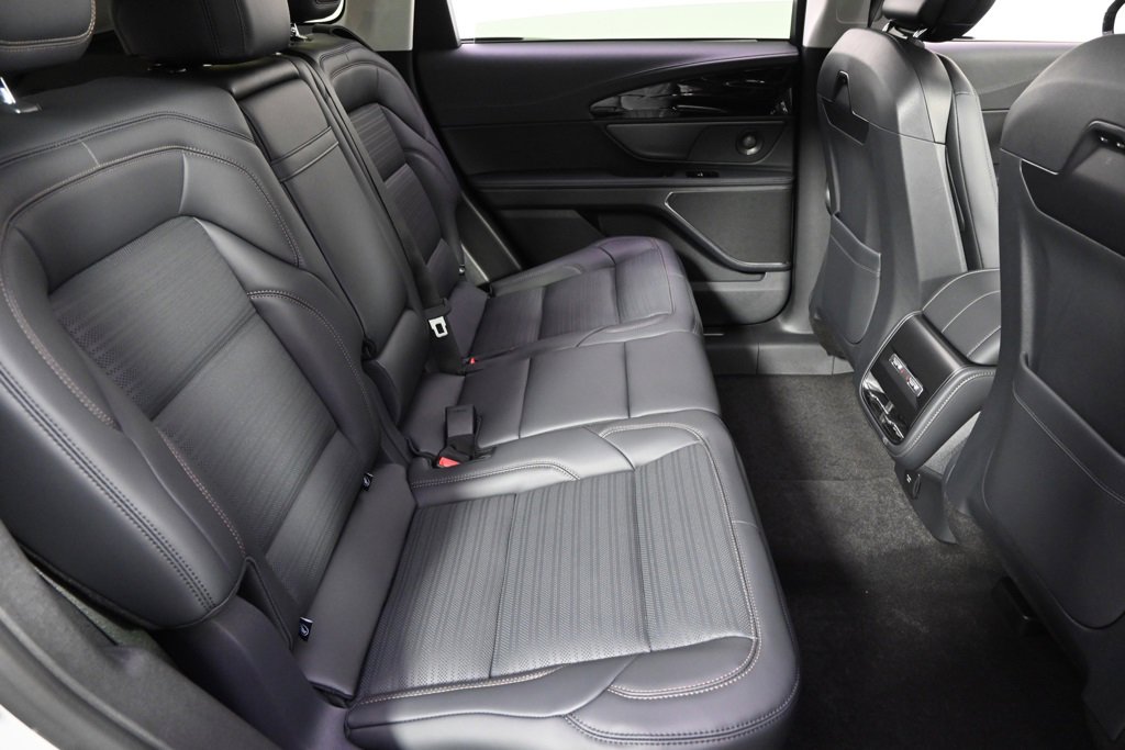 New 2026 Lincoln Nautilus Reserve w/ Jet Appearance Package image 18