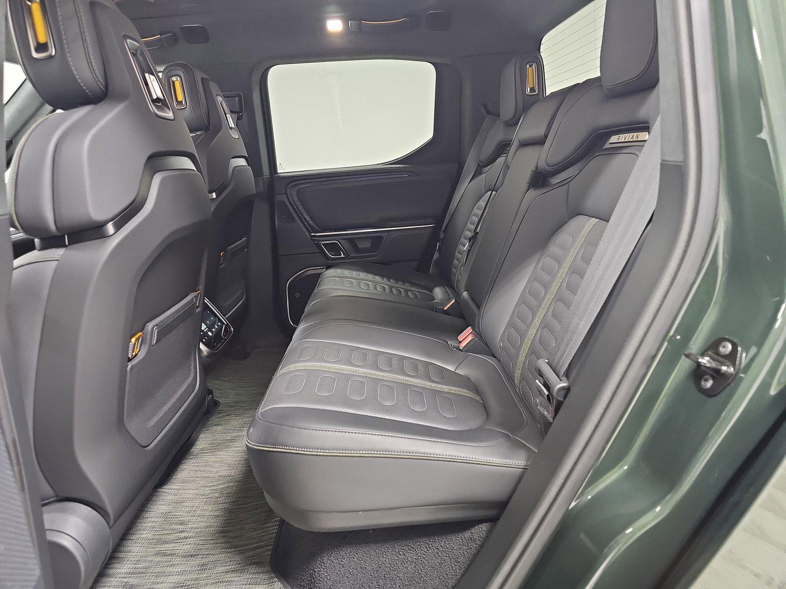 Used 2024 Rivian R1T Adventure AWD/4WD image 21