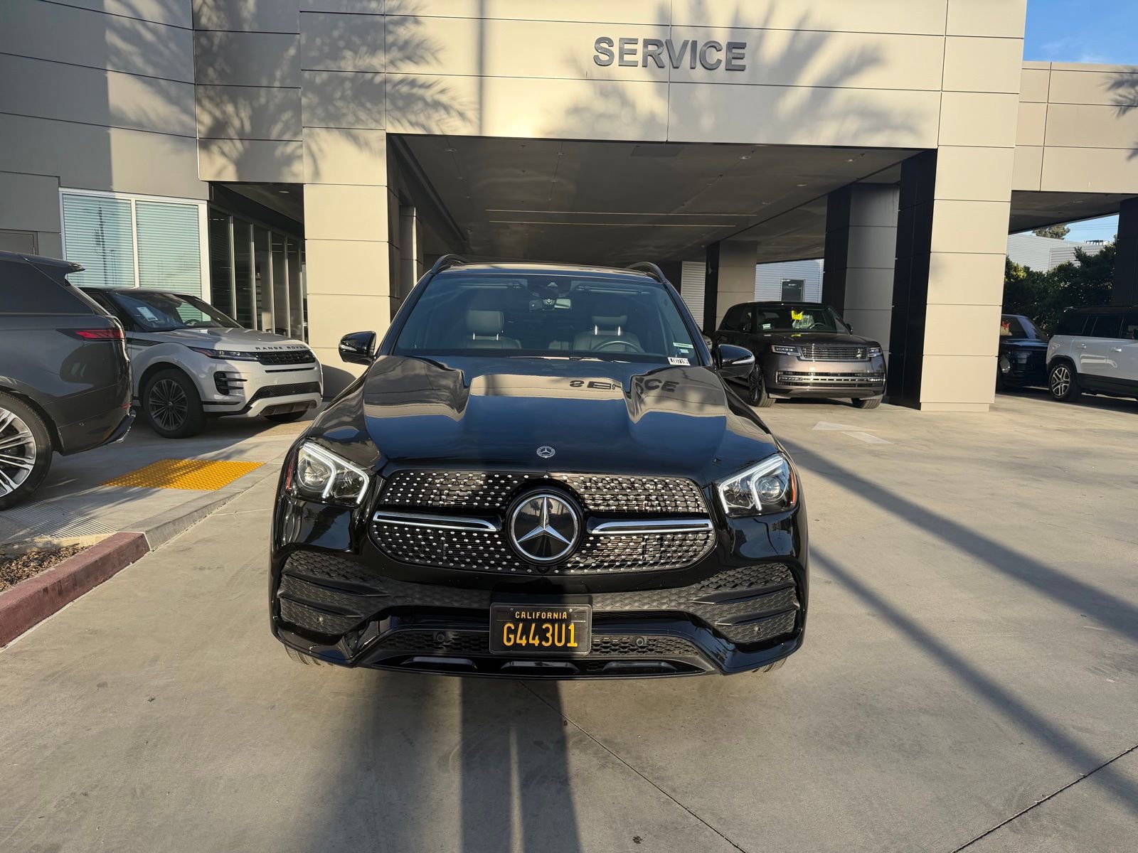 Used 2022 Mercedes-Benz GLE 350 4MATIC image 2