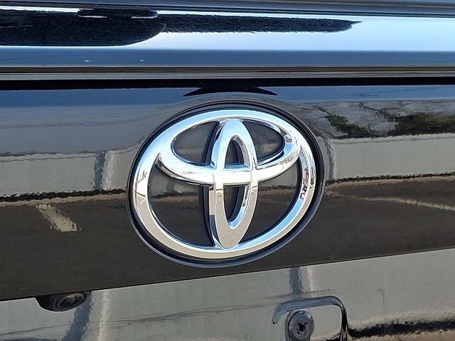 Certified 2021 Toyota RAV4 LE image 30