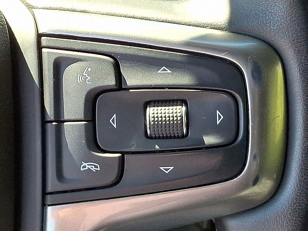 Used 2024 Chevrolet Silverado 3500 LT w/ Convenience Package image 22