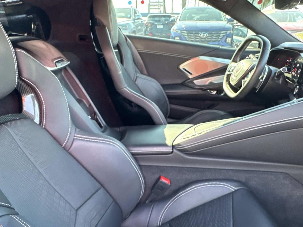 Used 2023 Chevrolet Corvette Stingray Premium Cpe w/ Z51 Performance Package image 9