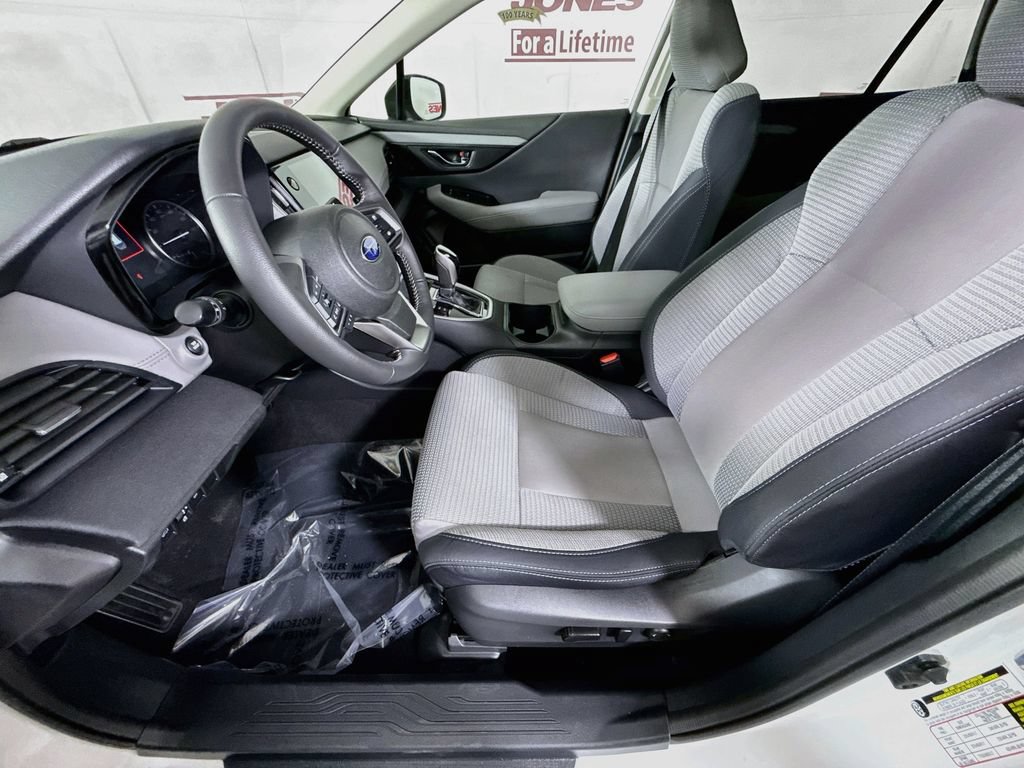 Used 2025 Subaru Outback Premium AWD/4WD image 26