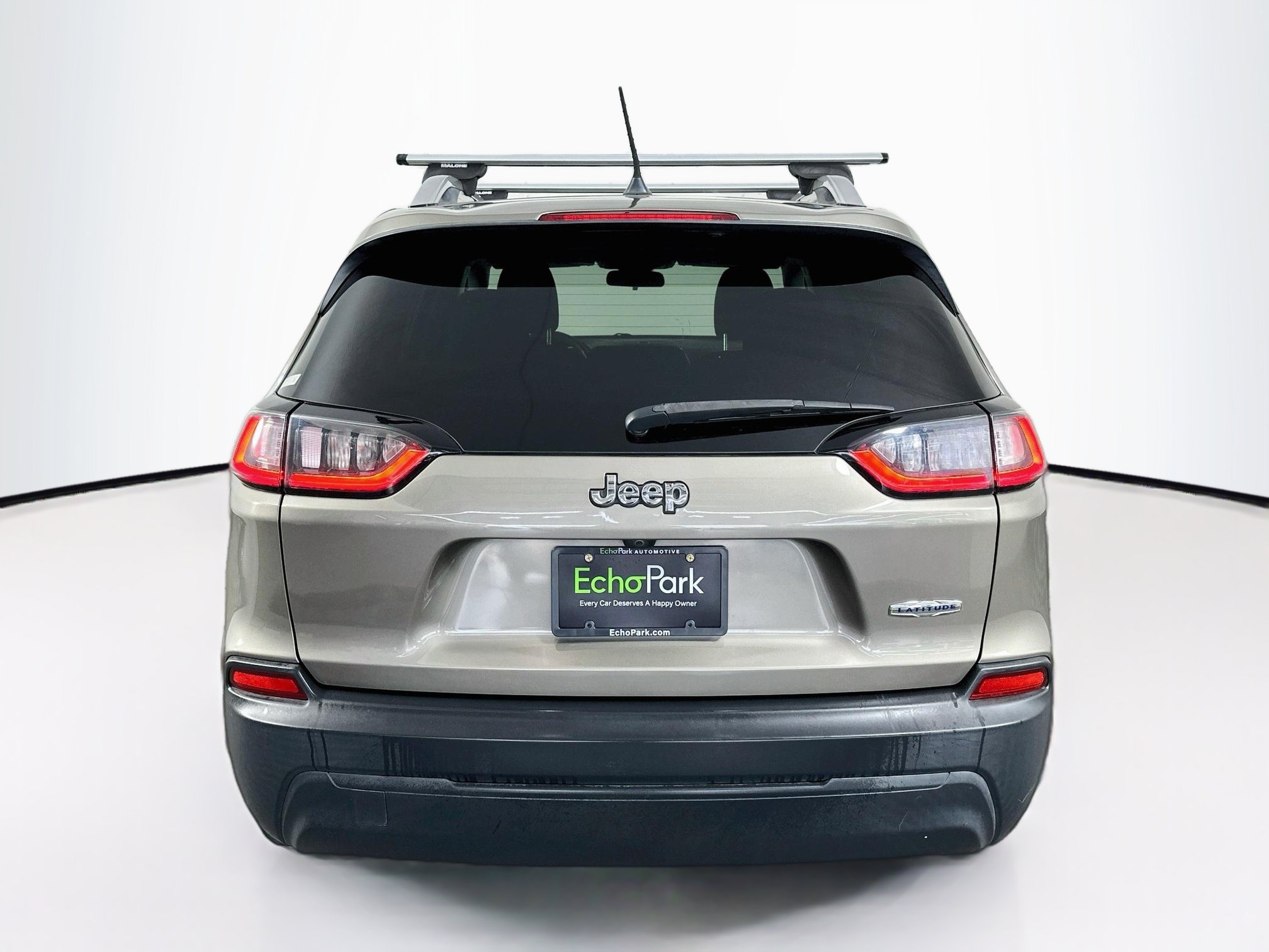 Used 2019 Jeep Cherokee Latitude w/ Popular Appearance Group FWD image 7