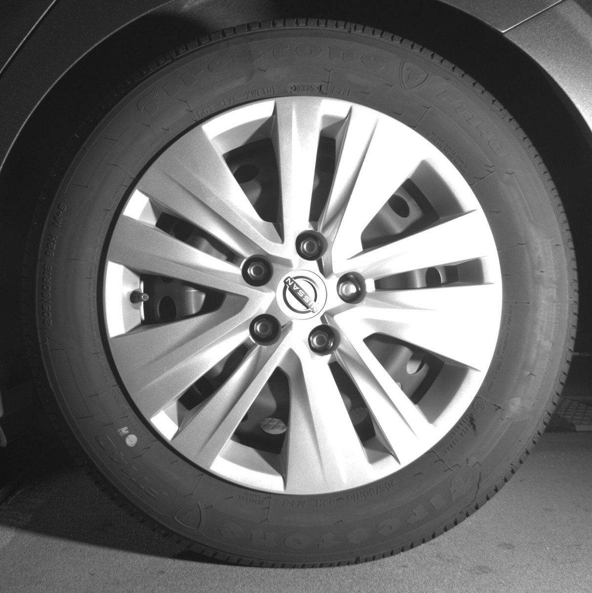 Used 2025 Nissan Sentra S image 11