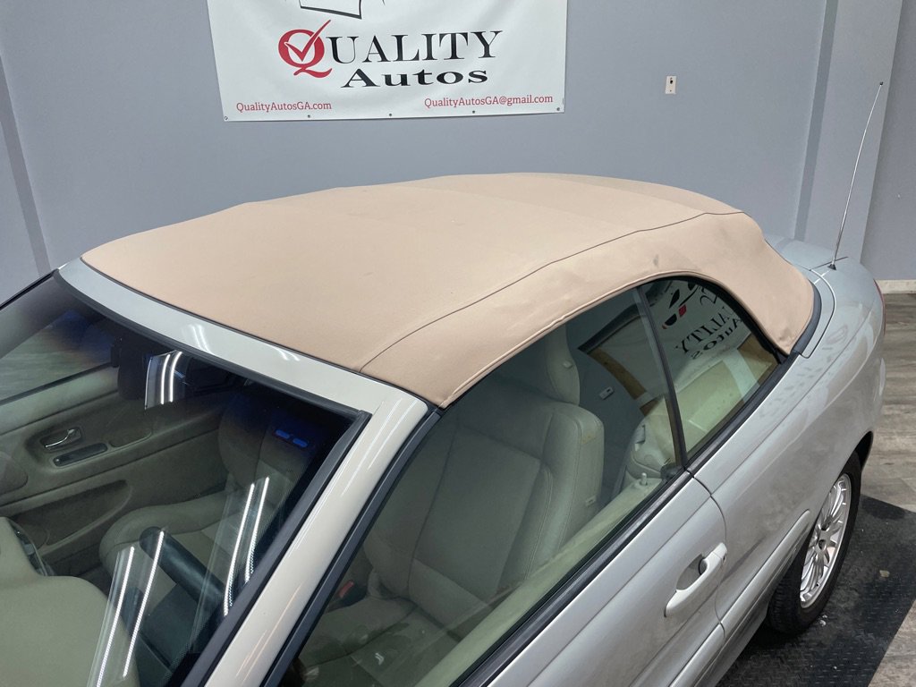 Used 2004 Volvo C70 HT image 16