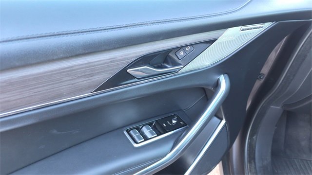 Used 2023 Jaguar F-PACE S image 11