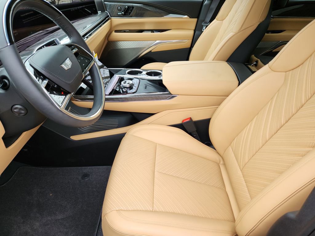 New 2025 Cadillac Escalade IQ Luxury 2 w/ LPO, Radiant Package AWD/4WD image 8