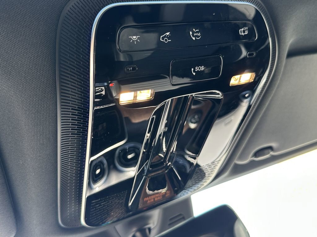 Certified 2025 Mercedes-Benz GLC 300 4MATIC image 32