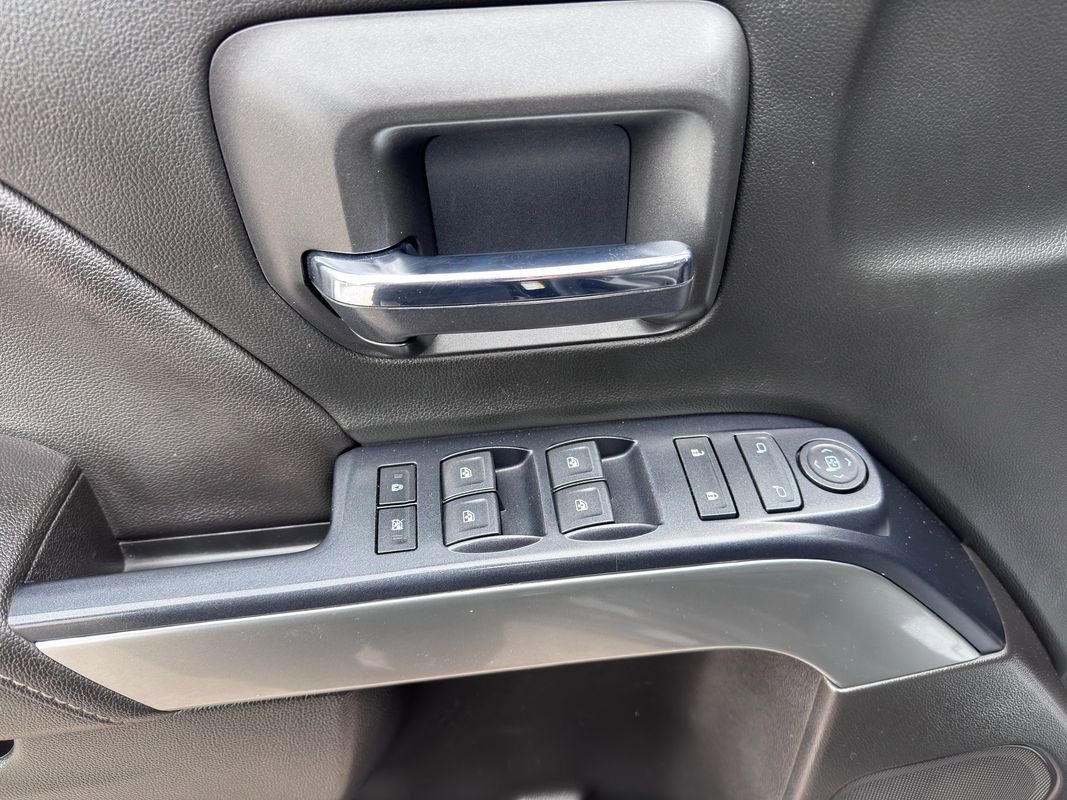 Used 2017 Chevrolet Silverado 1500 LT w/ All Star Edition image 10