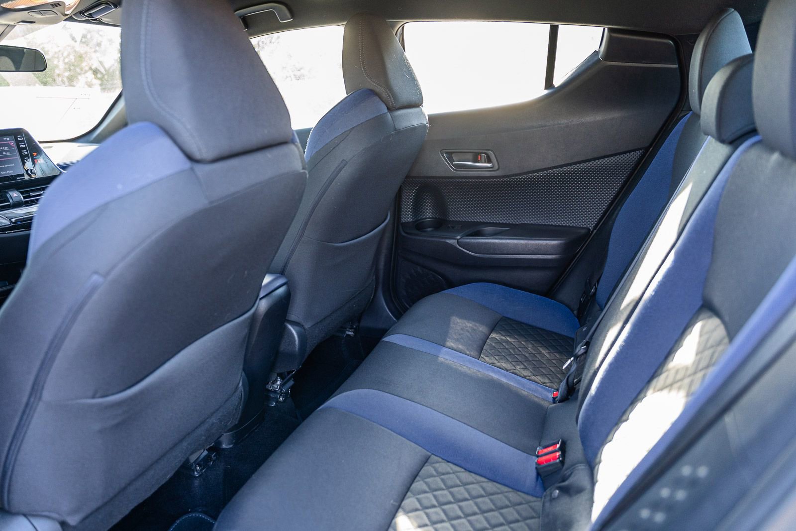 Used 2021 Toyota C-HR XLE image 16