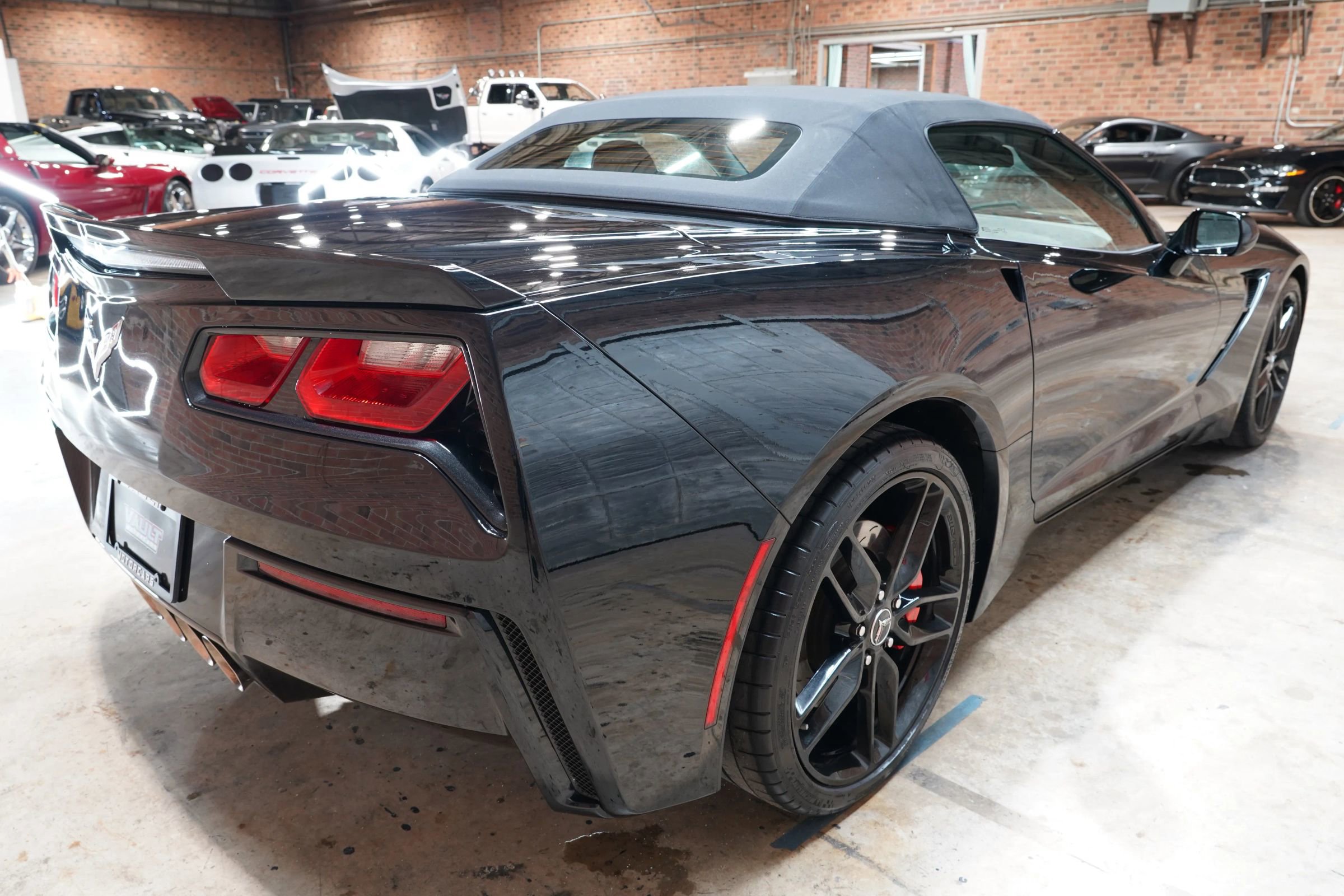 Used 2014 Chevrolet Corvette Stingray Convertible w/ 3LT Preferred Equipment Group RWD image 17