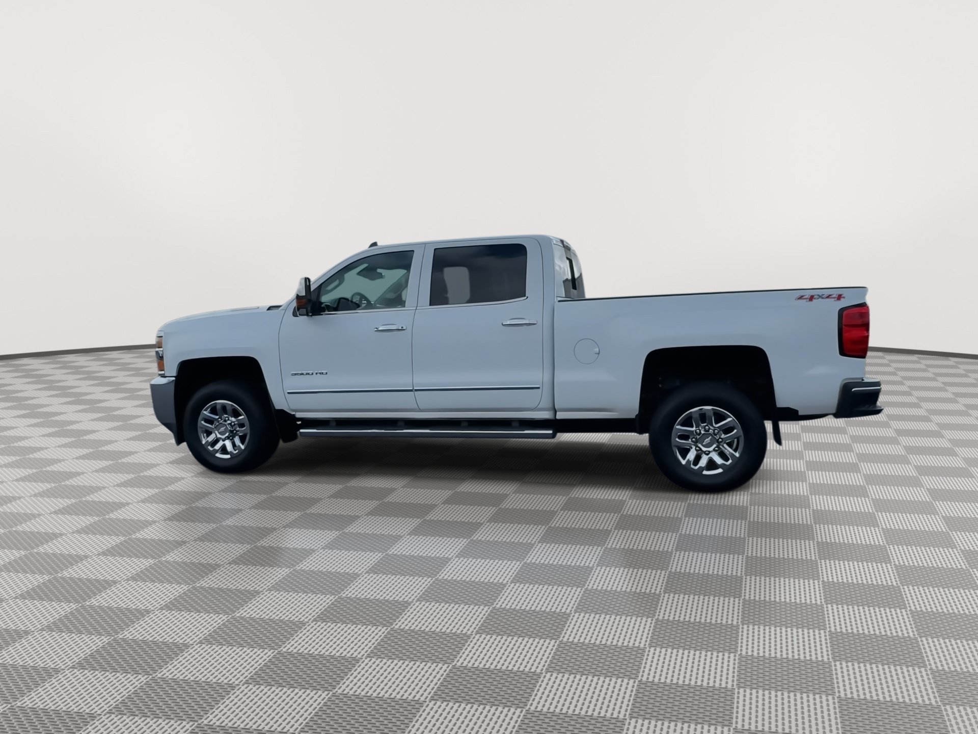 Used 2015 Chevrolet Silverado 3500 LTZ w/ Duramax Plus Package AWD/4WD image 6