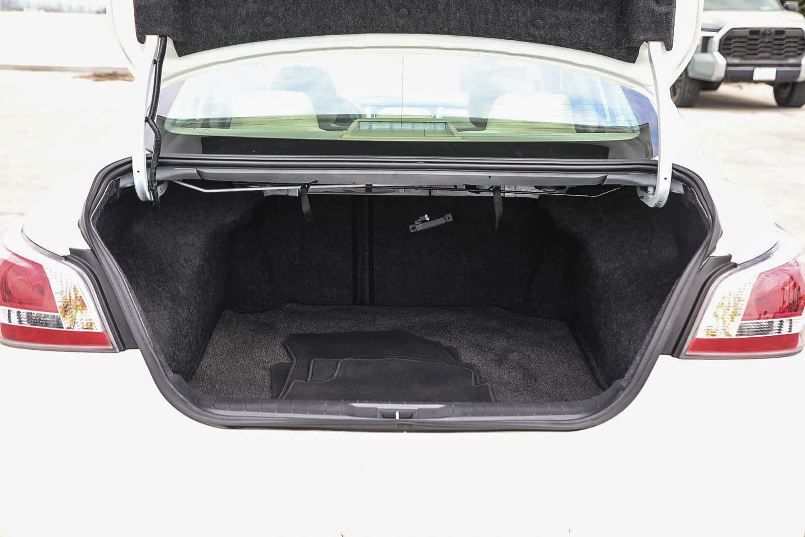 Used 2015 Nissan Altima 2.5 S w/ Power Driver Seat Package FWD image 25