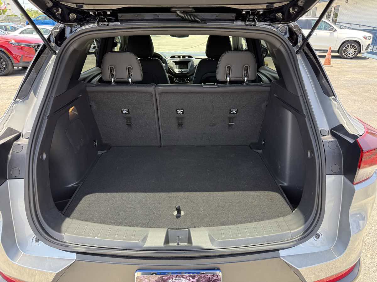 Used 2023 Chevrolet TrailBlazer RS image 23