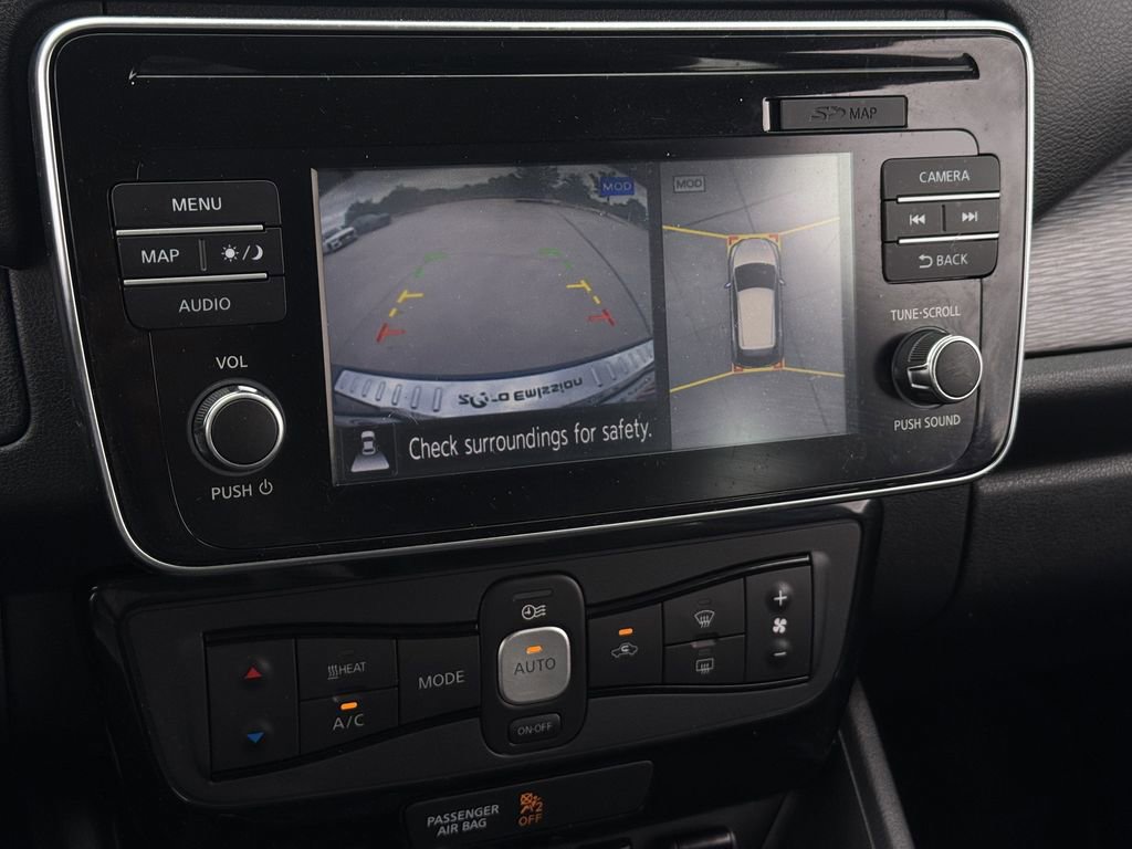 Used 2018 Nissan Leaf SL w/ SL Technology Package FWD image 19