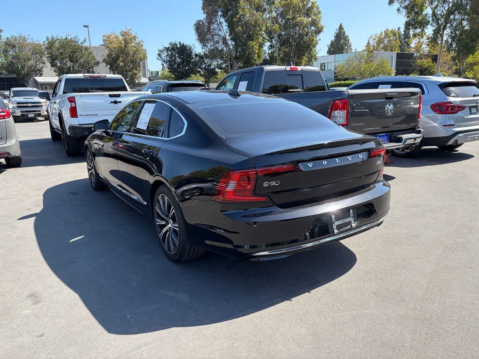 Used 2023 Volvo S90 B6 Plus AWD/4WD image 4