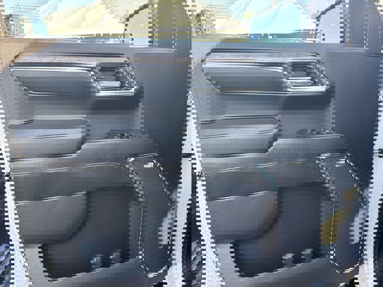 Used 2022 Chevrolet Silverado 1500 LTZ w/ LTZ Premium Package image 21