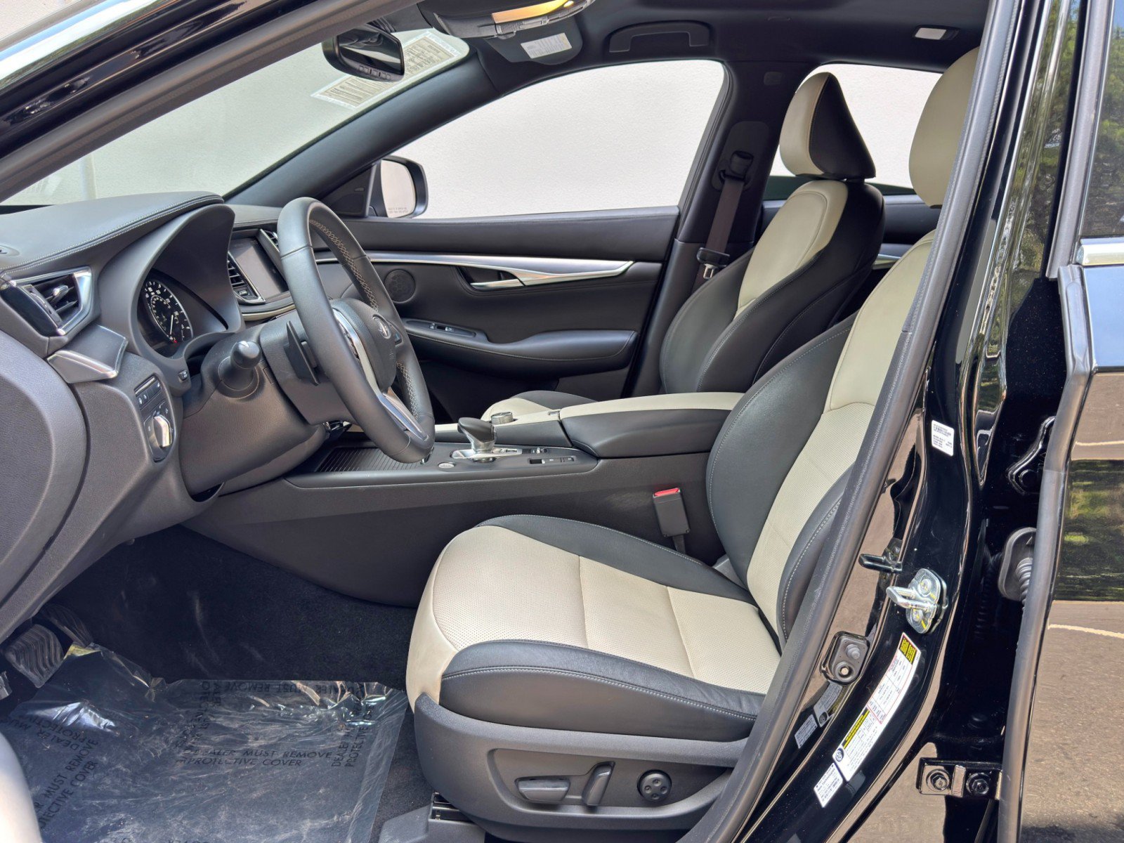 Used 2023 INFINITI QX55 Luxe w/ Cargo Package AWD/4WD image 16