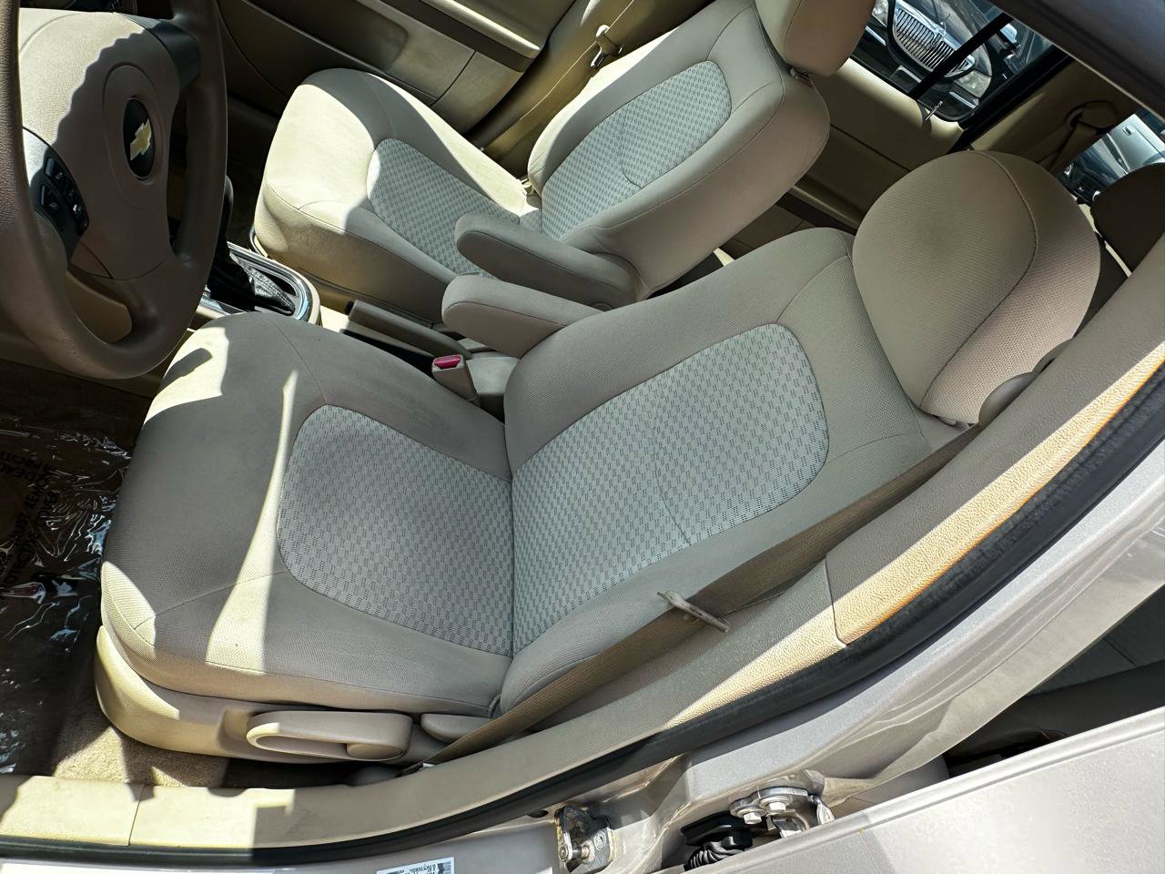 Used 2009 Chevrolet HHR LS image 36