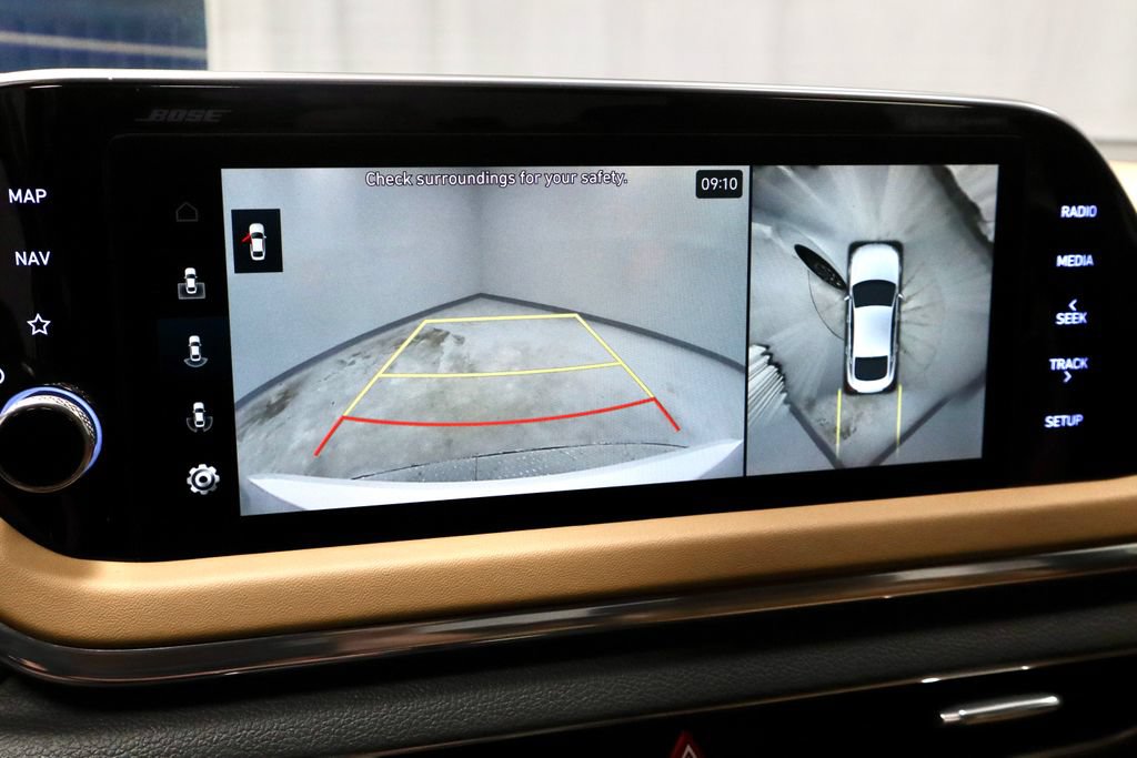 Used 2023 Hyundai Sonata Limited w/ Preferred Accessory Package FWD image 2