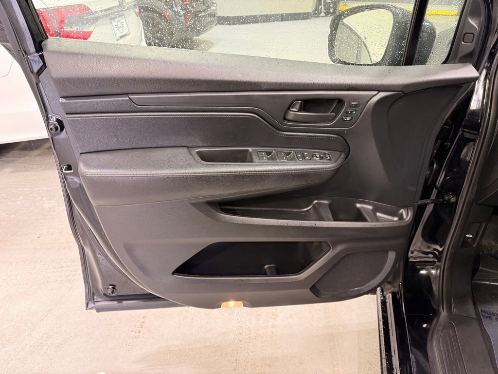 Used 2023 Honda Odyssey Sport image 10