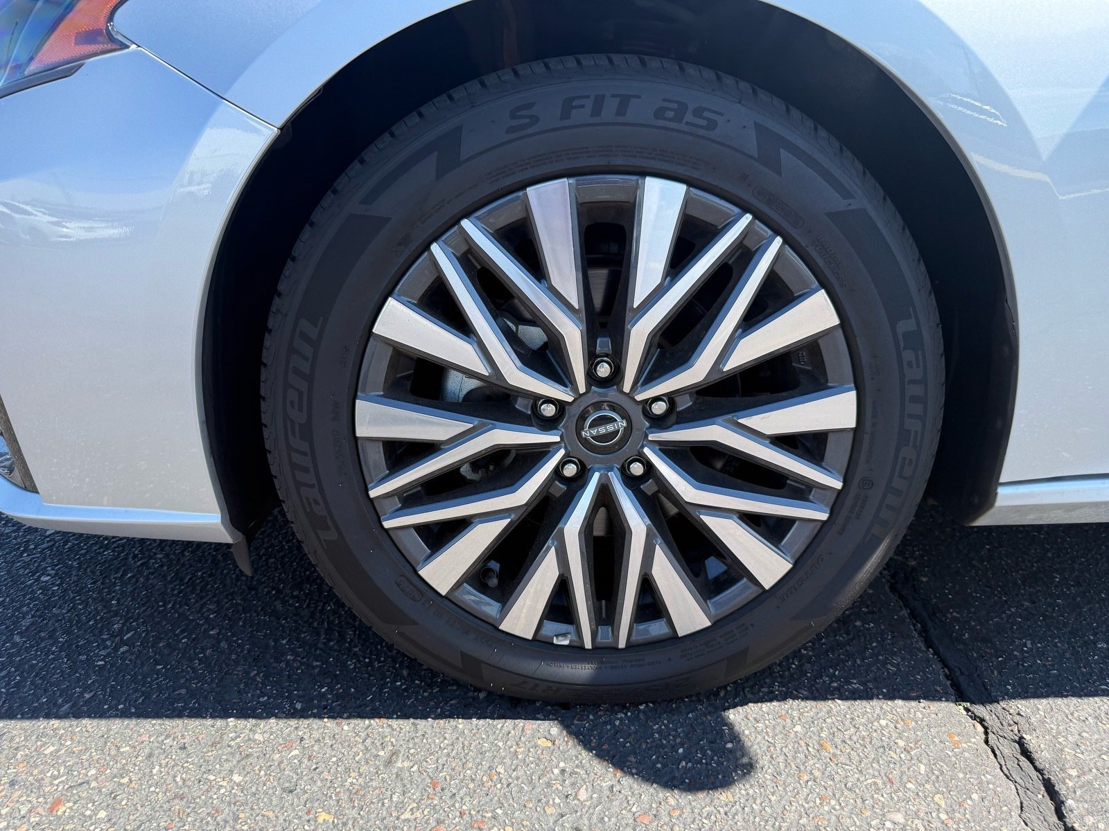Used 2026 Nissan Altima 2.5 SV FWD image 11