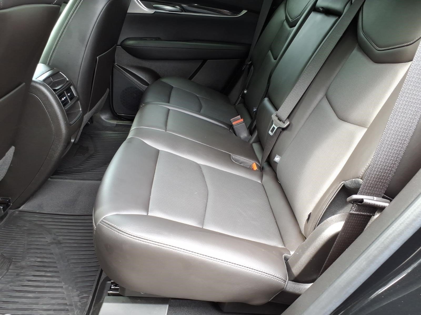 Certified 2023 Cadillac XT5 Premium Luxury AWD/4WD image 11