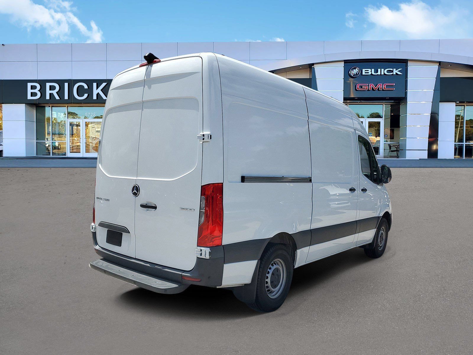 Used 2023 Mercedes-Benz Sprinter 2500 image 3