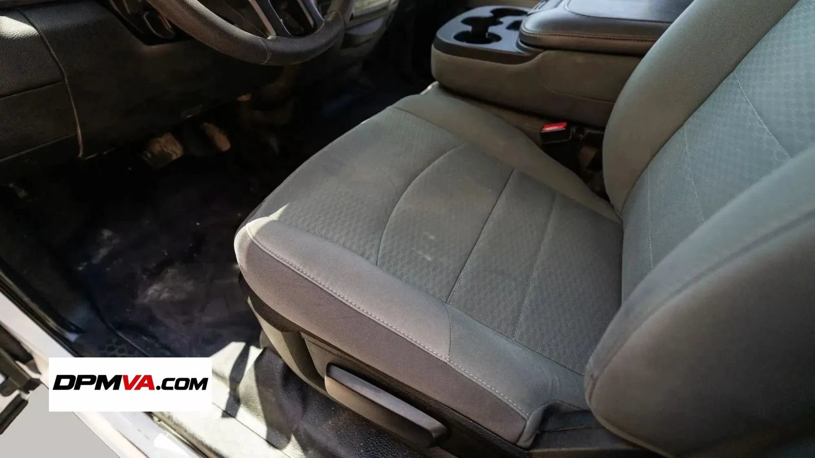 Used 2019 RAM 1500 Classic SLT w/ Protection Group AWD/4WD image 32