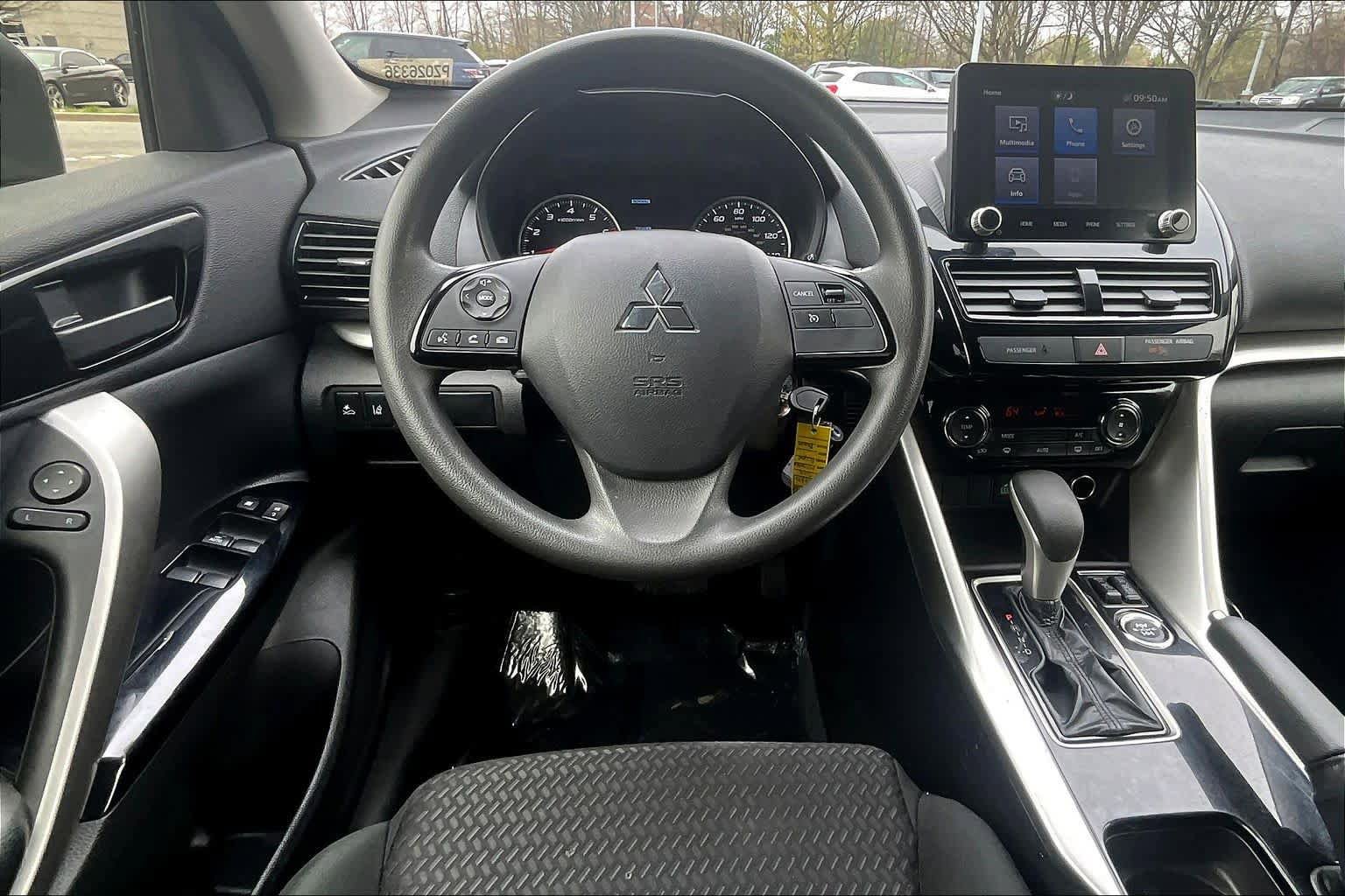 Used 2023 Mitsubishi Eclipse Cross LE image 6