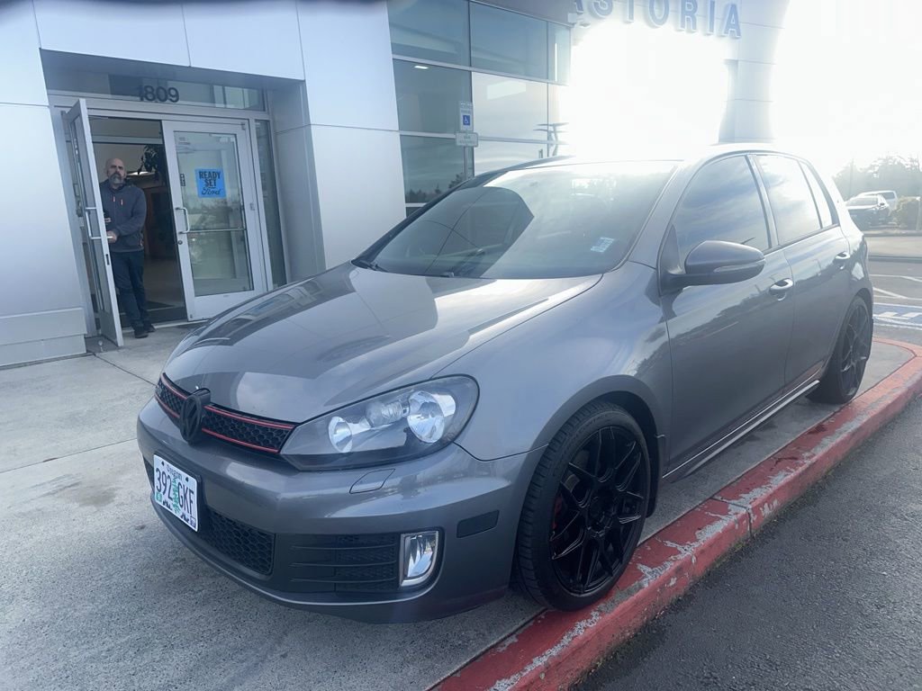 Used 2012 Volkswagen Golf 4-Door image 8