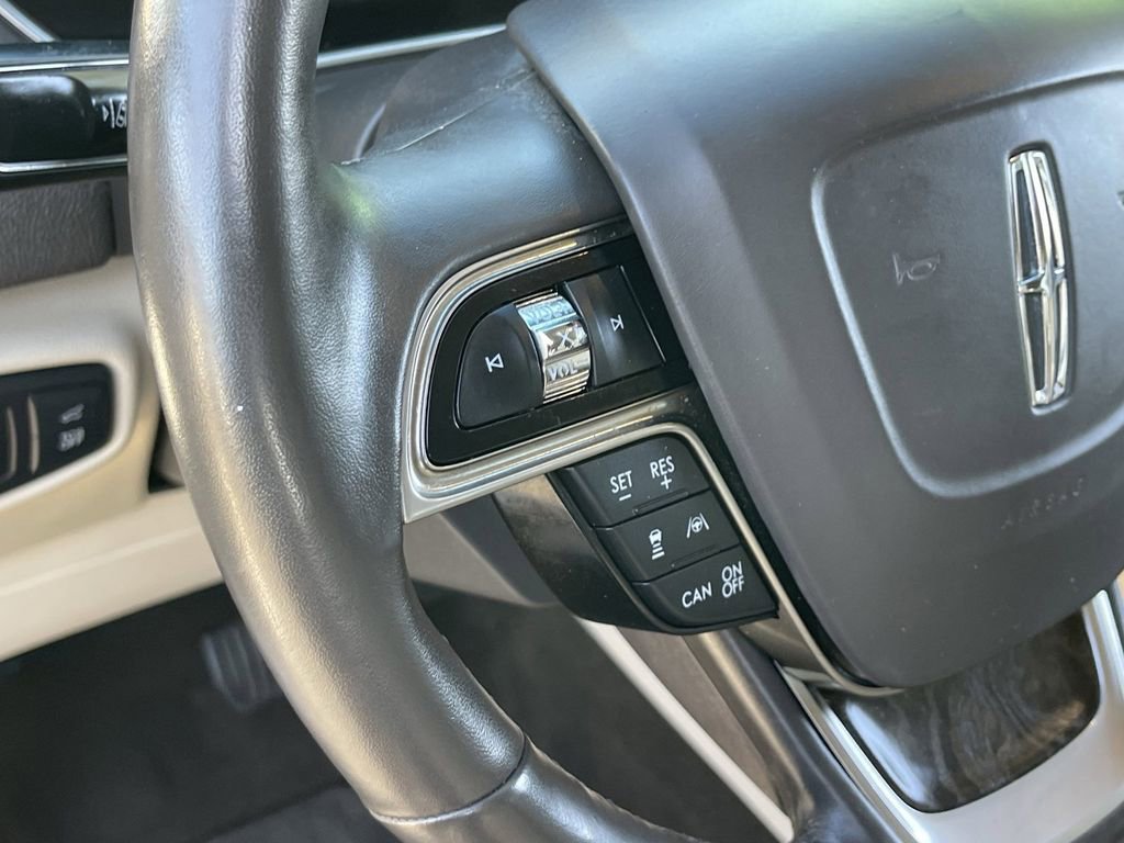 Used 2019 Lincoln Nautilus Reserve FWD image 25
