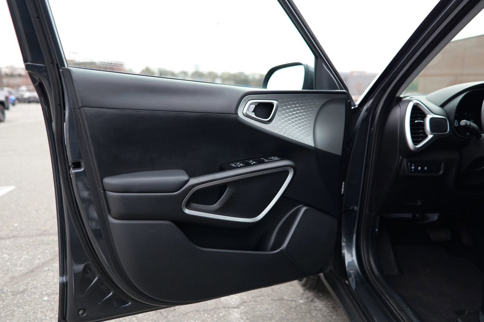 Used 2024 Kia Soul LX w/ Option Group 015 image 15