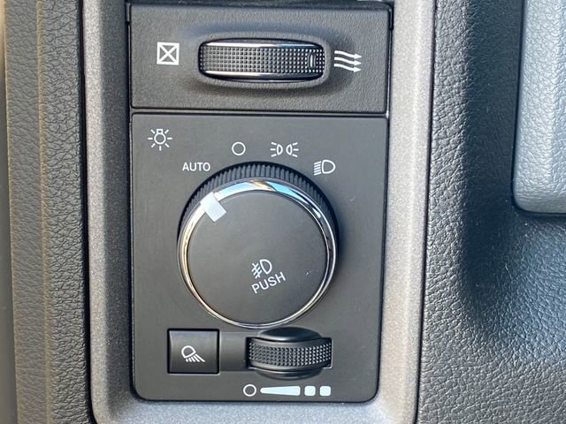 Used 2019 RAM 1500 Express w/ Express Value Package image 33