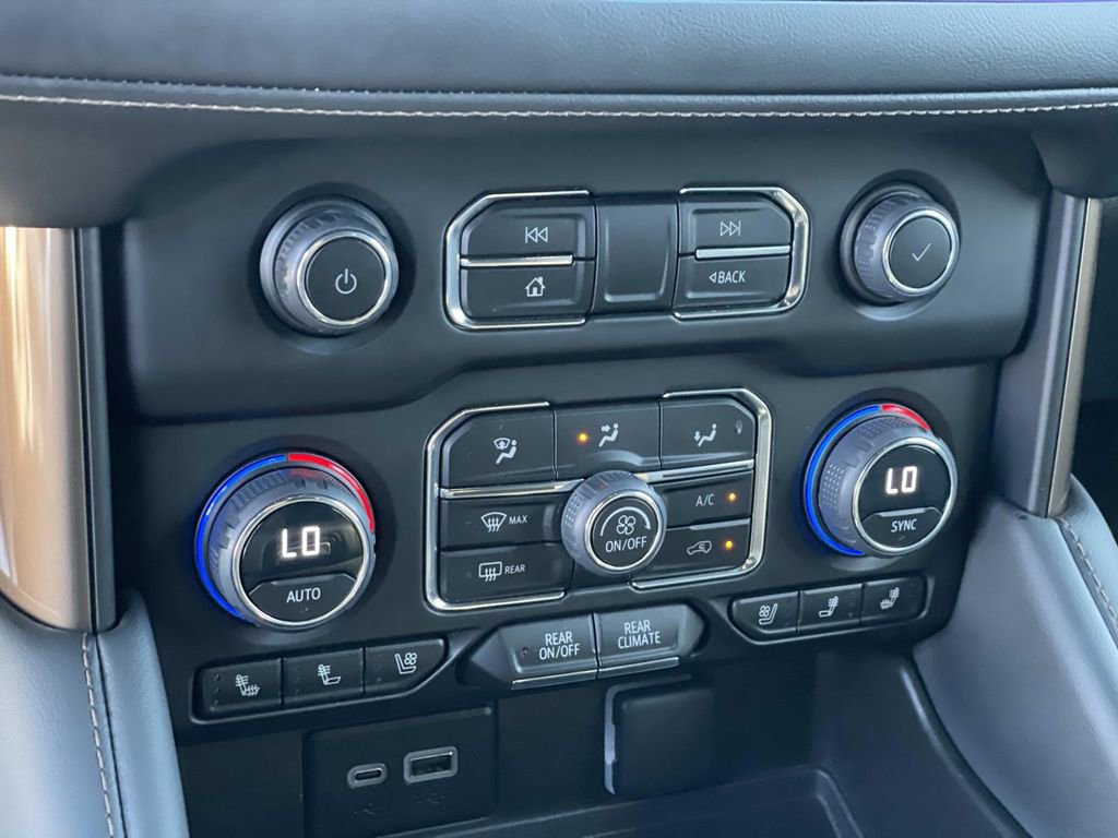 Used 2023 Chevrolet Tahoe High Country image 14