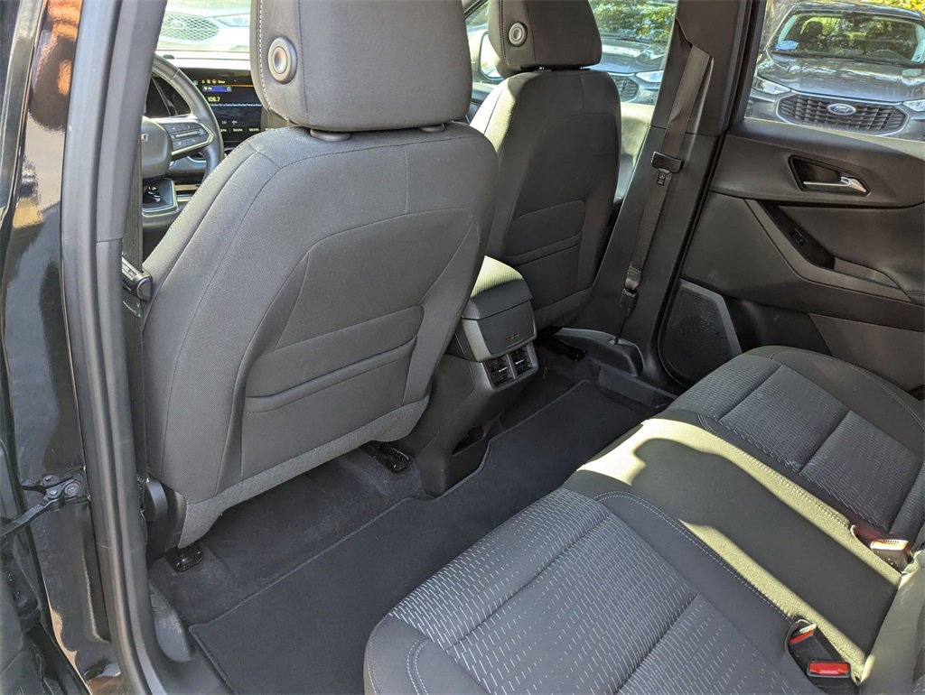Used 2025 Chevrolet Equinox LT image 24