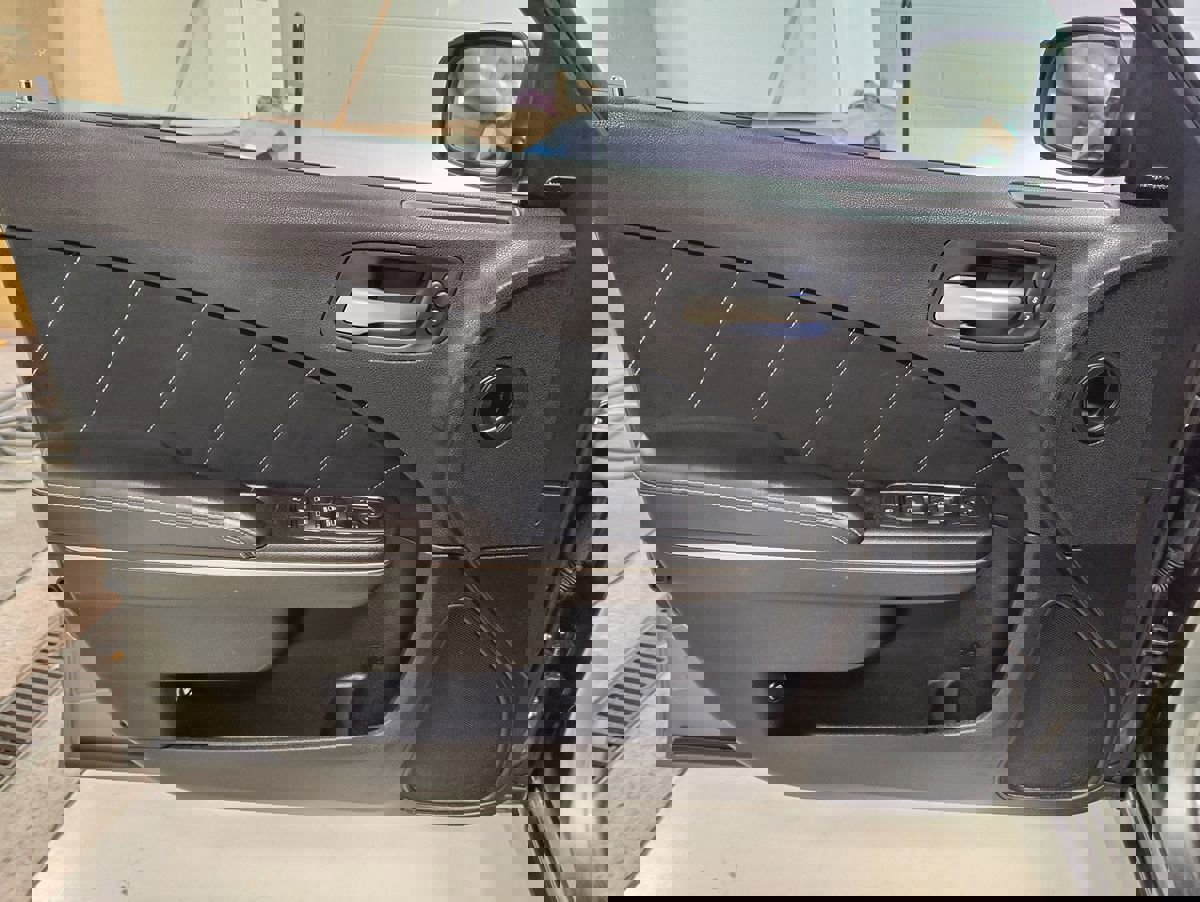 Used 2012 Dodge Charger SRT8 w/ Adaptive Cruise Control Group image 21