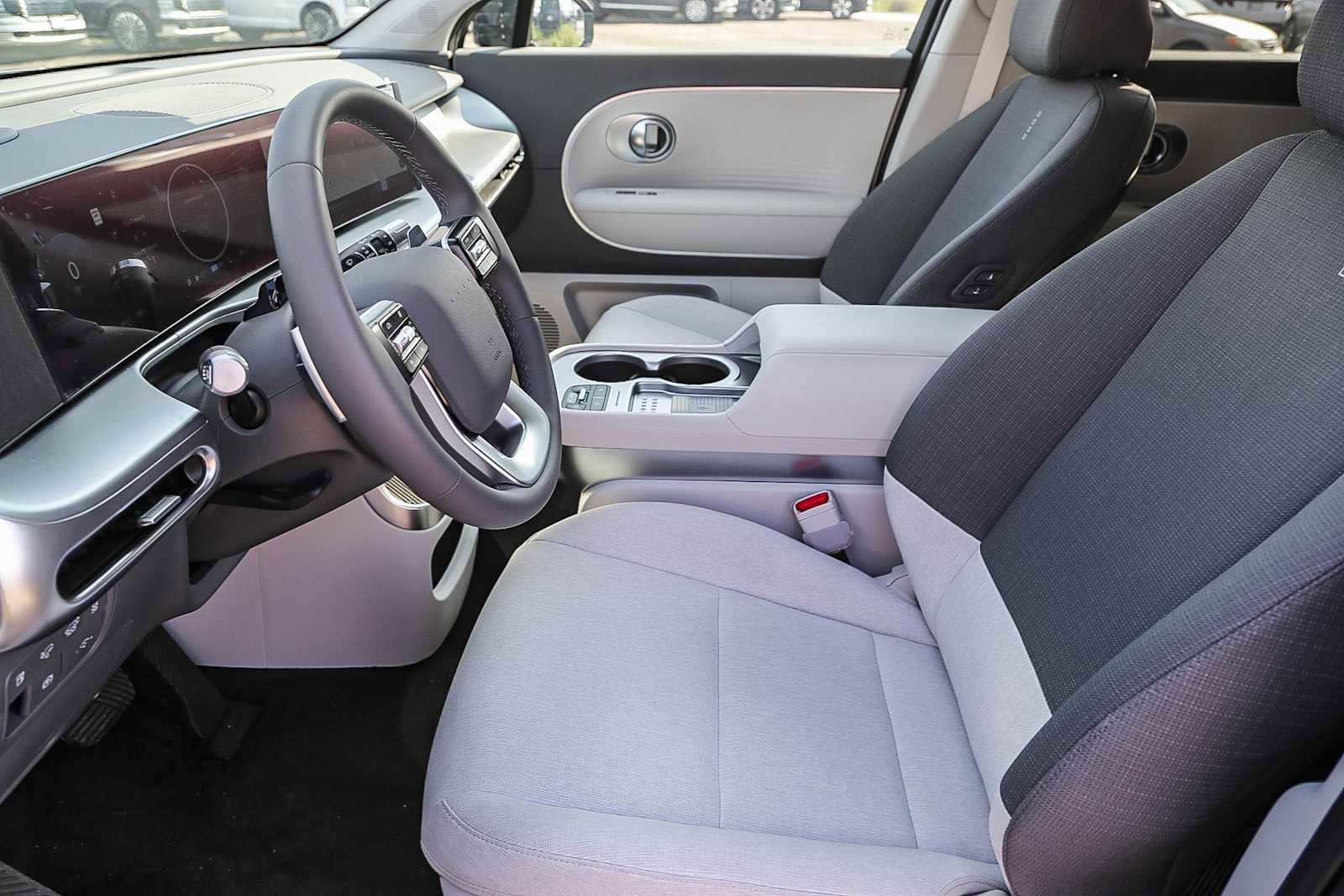 New 2026 Hyundai Ioniq 9 SE AWD/4WD image 17