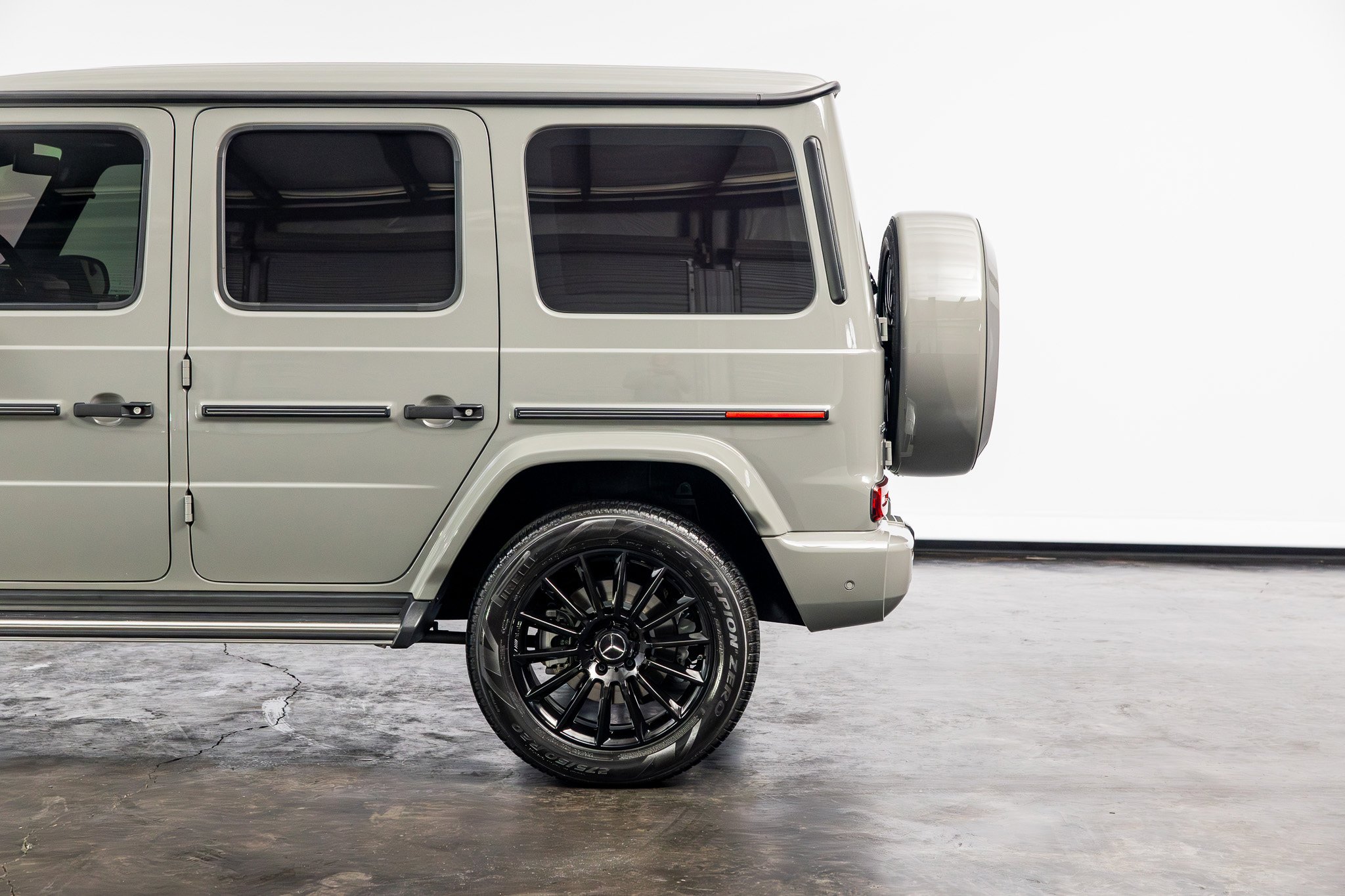 Used 2021 Mercedes-Benz G 550 image 15