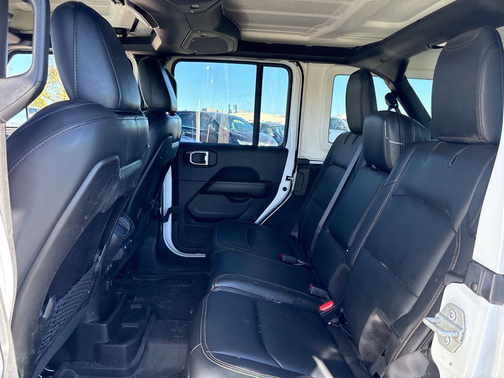 Used 2024 Jeep Wrangler Unlimited Sahara AWD/4WD image 12