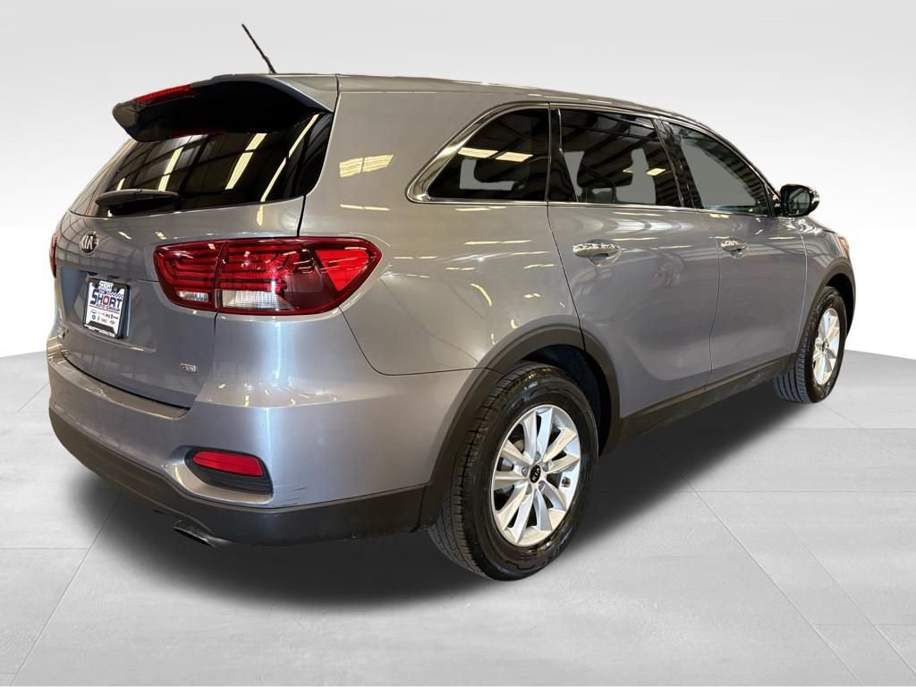 Used 2019 Kia Sorento L FWD image 4