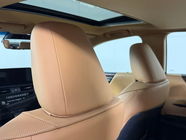 Certified 2025 Lexus ES 300h 300h w/ Premium Package image 24