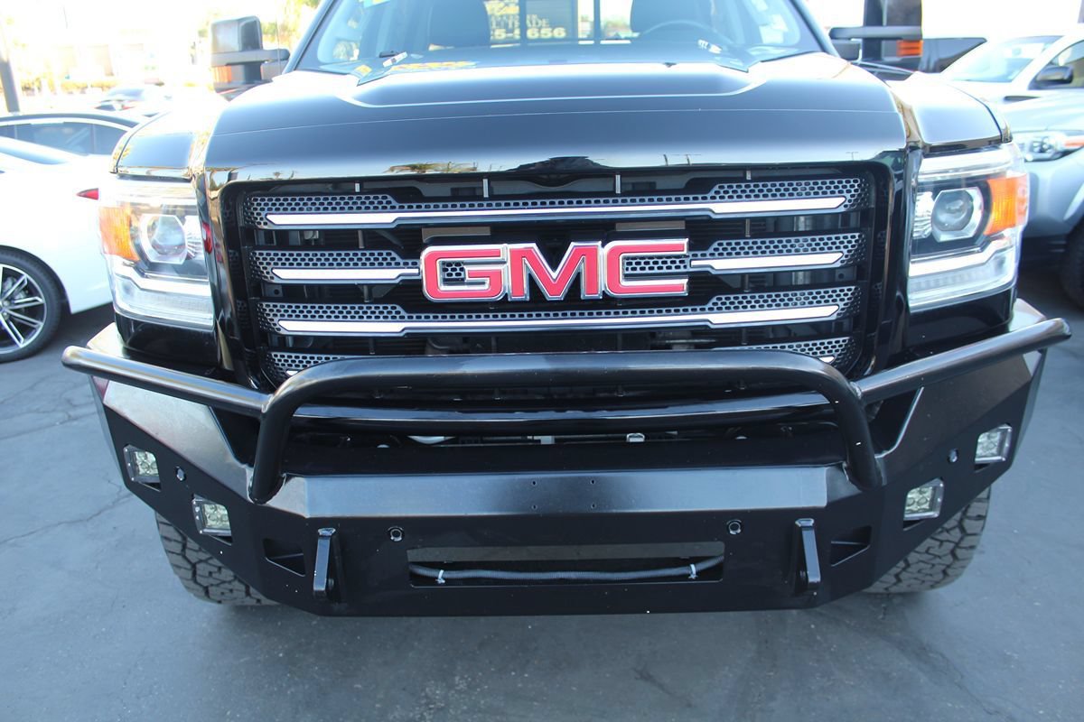 Used 2015 GMC Sierra 2500 SLT w/ Duramax Plus Package AWD/4WD image 9