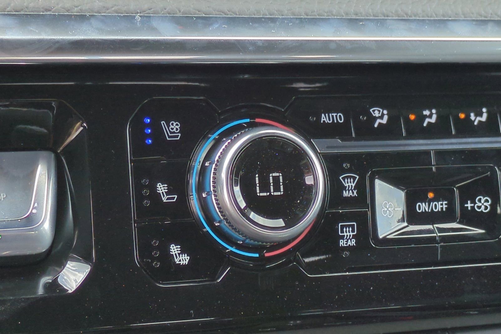 Used 2026 GMC Sierra 1500 Denali w/ Technology Package AWD/4WD image 28