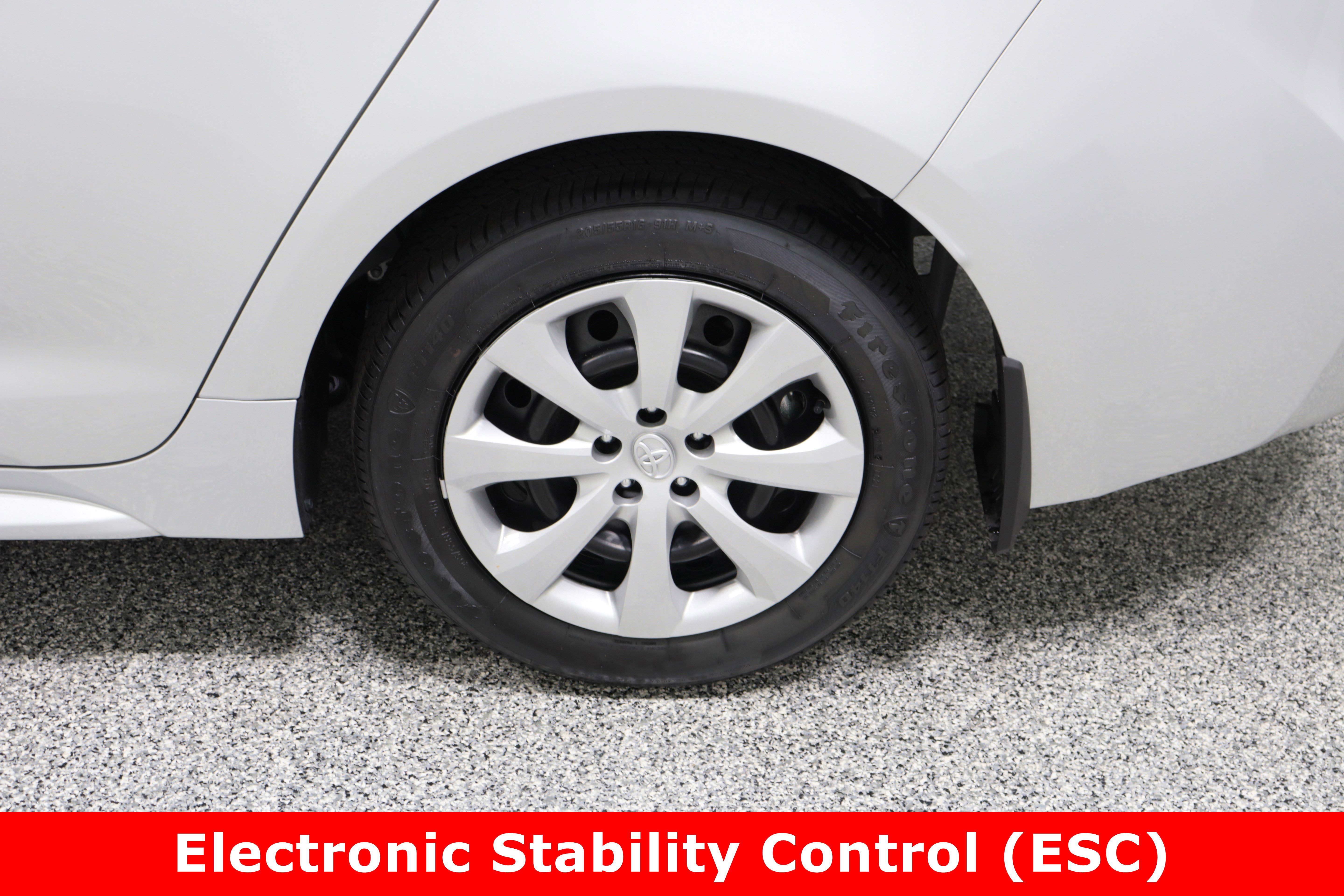 Used 2025 Toyota Corolla LE image 10