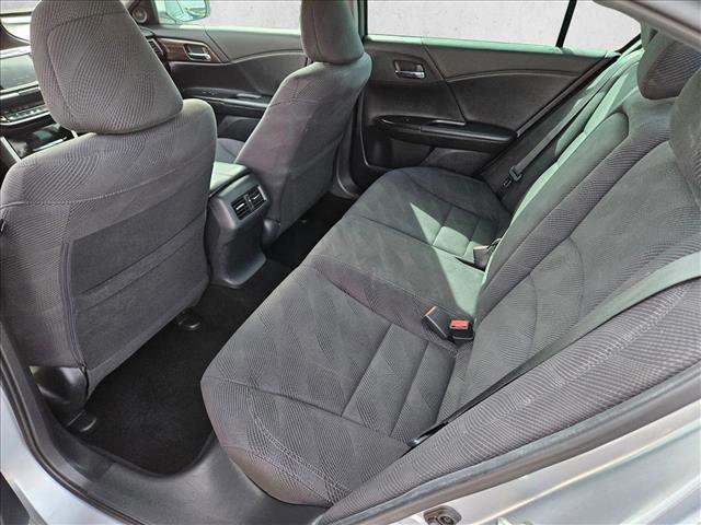 Used 2016 Honda Accord EX image 18
