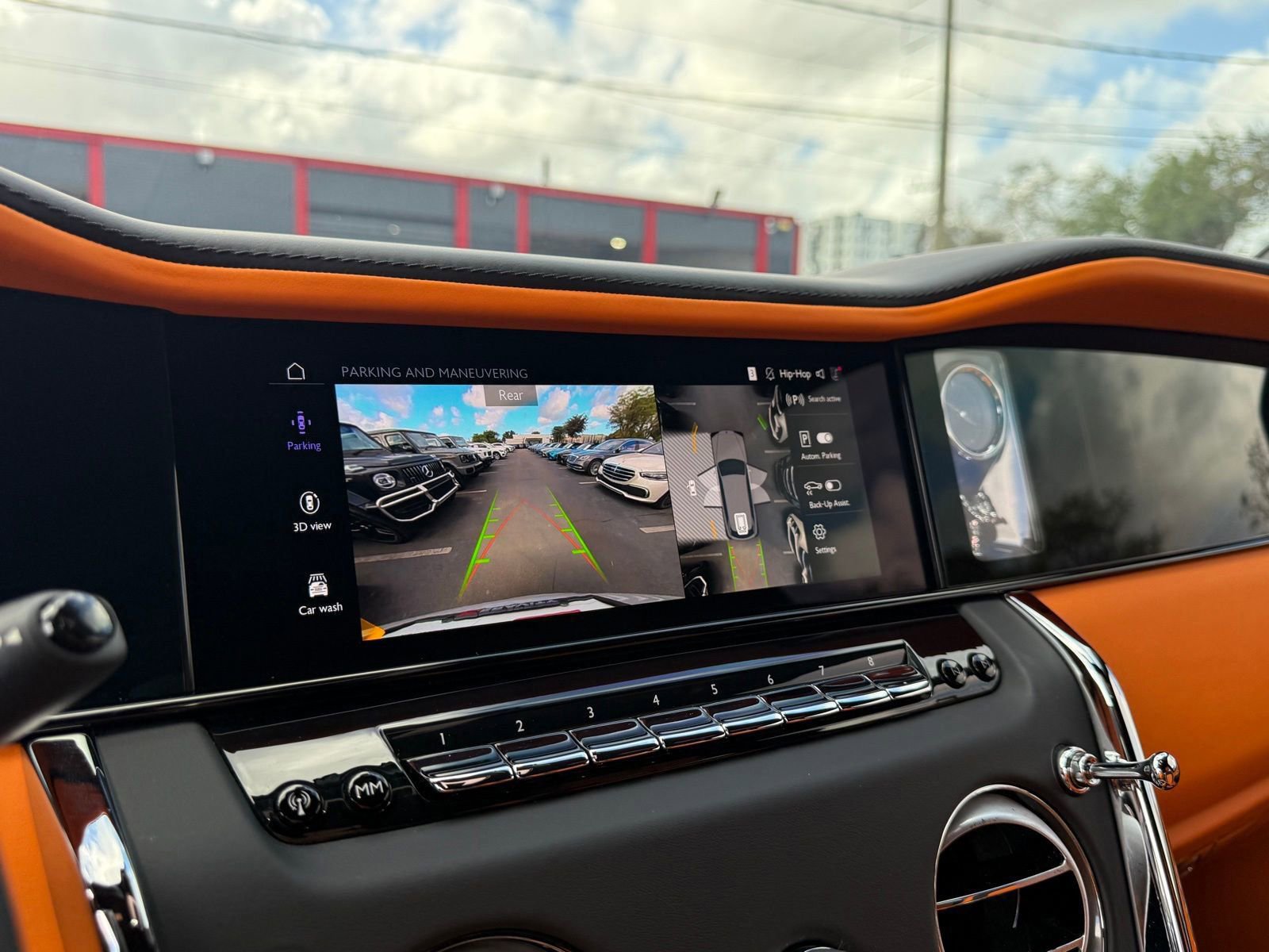 Used 2025 Rolls-Royce Cullinan image 50